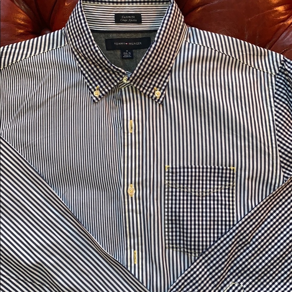 🔥TOMMY HILFIGER BUTTON DOWN DRESS SHIRT🔥